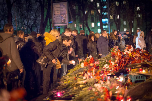 Майдан оплакивает Героев Небесной сотни. ФОТО+ ВИДЕО