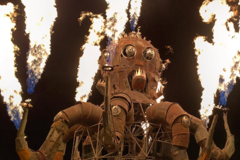 Лучшие снимки и видео людей и инсталляций на Burning Man 2016